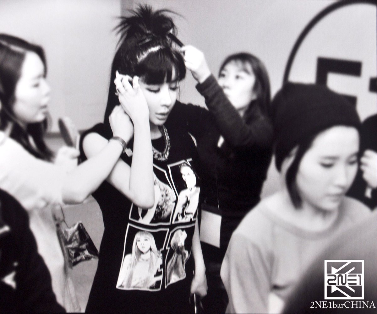 Baidu2NE1Bar's tweet photo. #2NE1toINFIN8Y #2NE1 #BOM https://t.co/3EW1hE6edj
