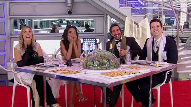 BBCanFans's tweet image. Big Brother Canada 5 spoilers: The BBCAN Awards wth bigbrothercanadafans.com/1812/big-broth…