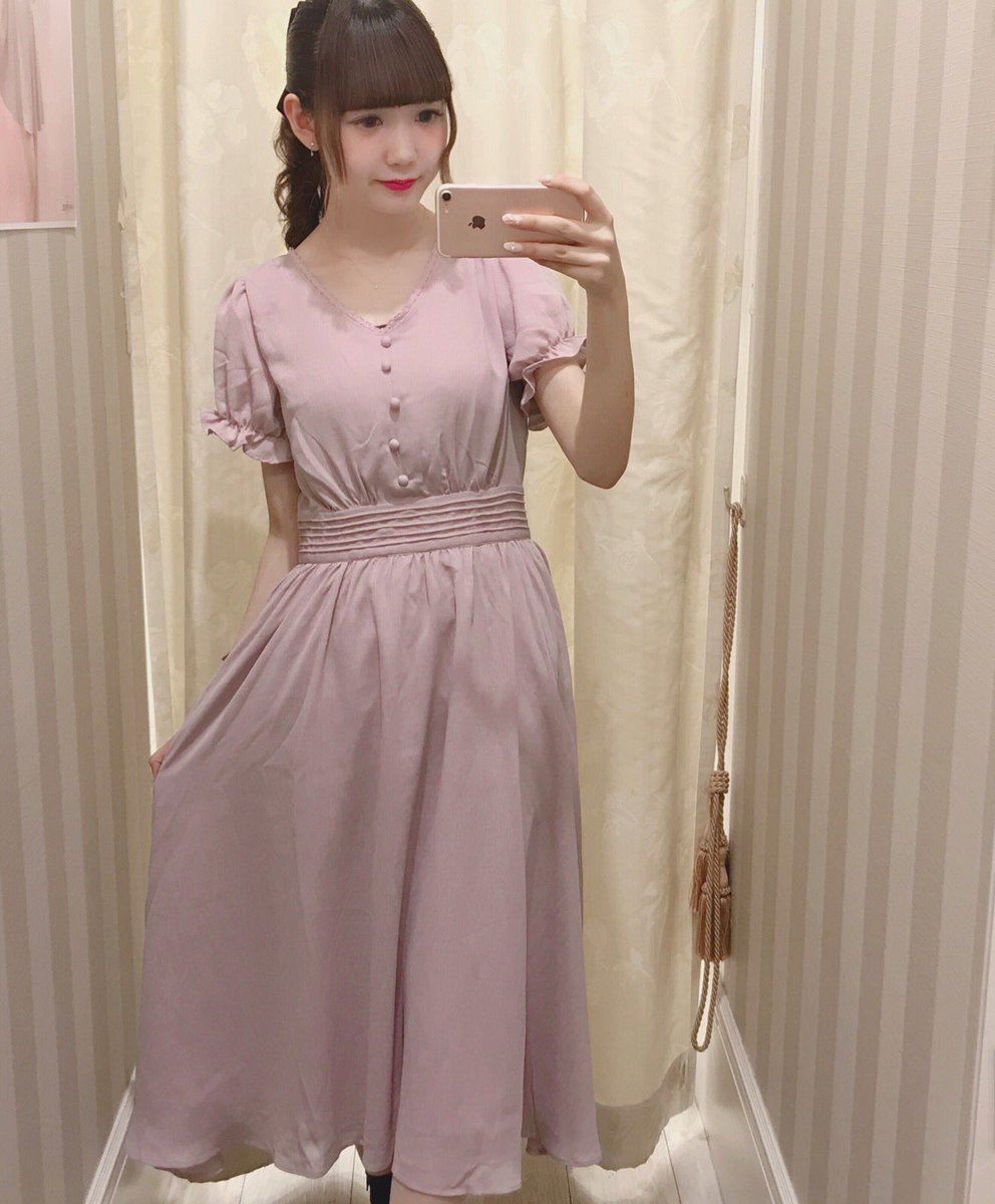 Evelyn Pa Twitter Evelyn渋谷109 新作ワンピース 先程入荷致したワンピース を早速staffが着て見ました ﾟ 夏にサラッと着れて 双子コーデなどにピッタリです Price 00 Tax 着用スタッフ155cm T Co Ekcdvus8pm