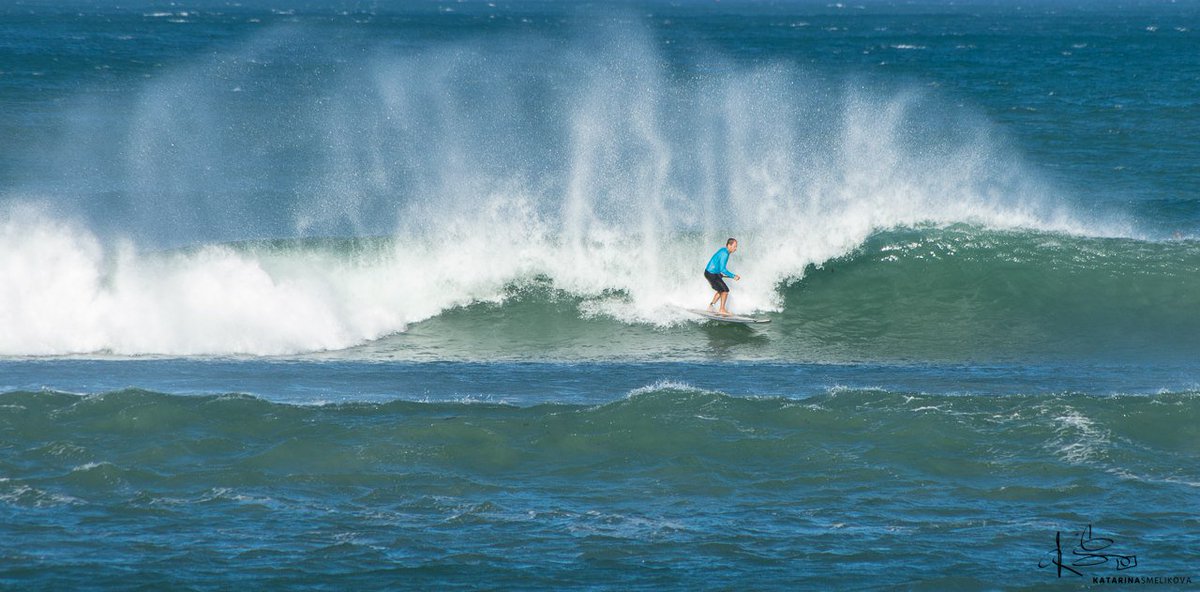 FlashMarketing2's tweet image. Not a common scene in Geraldton.But if the opportunity comes, locals just go for it! #justanotherdayinwa #standuppaddleboard #ilovegeraldton