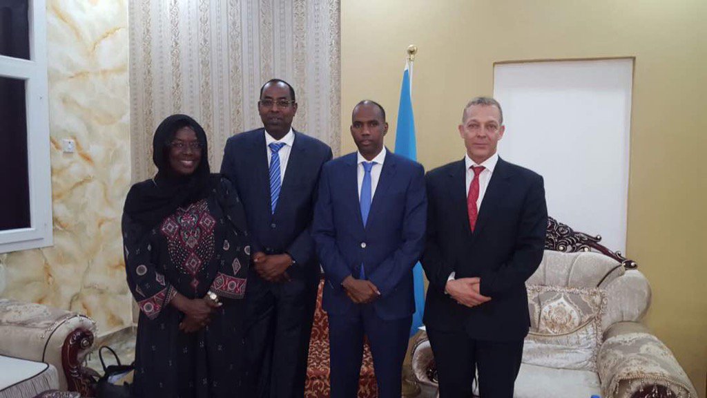 AMB_Affey's tweet image. Productive meeting with PM of Somalia on the CRRF in region. leadership of SFG on return and reintegration of Som
