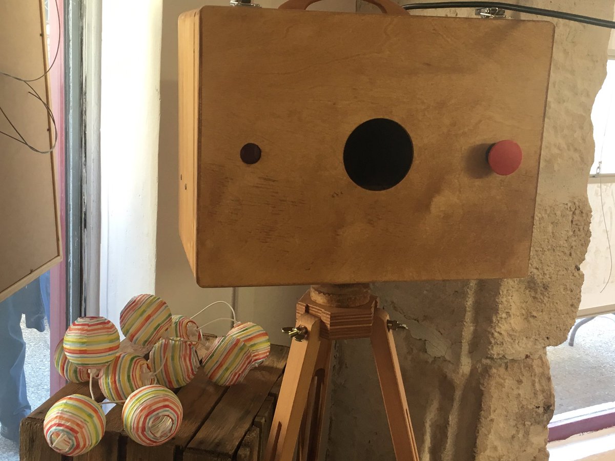 jsanchez_rn's tweet photo. Inauguration: Un photographe talentueux s'installe à Beaucaire.
Mesure municipale: - 30% sur ses loyers les 2 premières années. Longue vie ! https://t.co/JGVLO1wC65