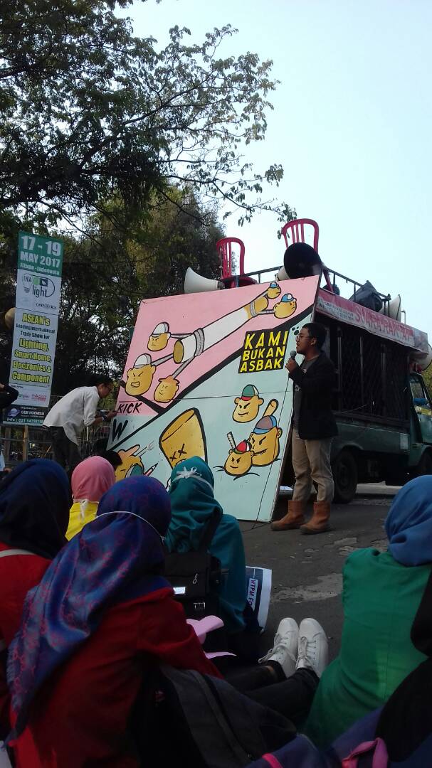 siregarima16's tweet photo. Aksi kreatif mural sbg penolakan wtpm #kickWTPM @sandiuno https://t.co/qKYIxrF1Fq