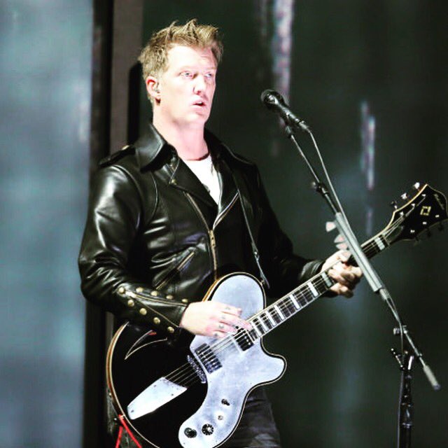 Happy birthday Josh Homme!!!!   