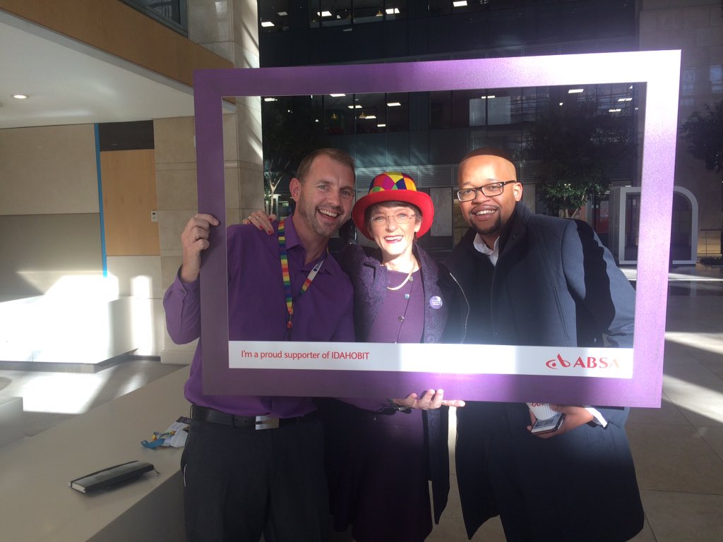 KevinFeathers's tweet photo. Celebrating #IDAHOBIT2017 @BarclaysAfrica @absa @barclayspectrum #respect #iamwhoiam https://t.co/TunZOZiG4g