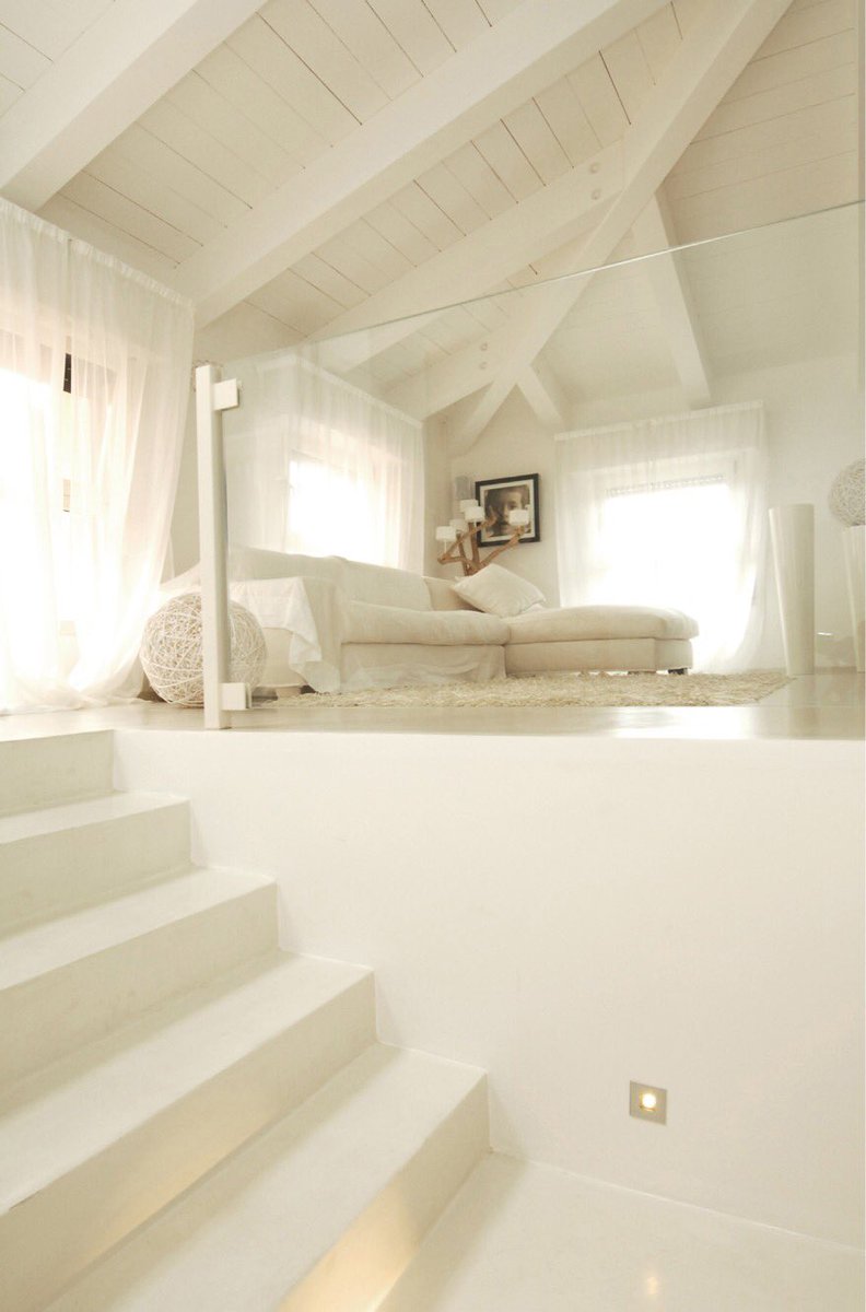 studiolanoce's tweet photo. White oasis in #Porto Cervo #Italy.
#studiolanoce #architecture #design #interiordesign #artdecor #furniture #madeinitaly #luxuryhomes https://t.co/iaXP6jAtys