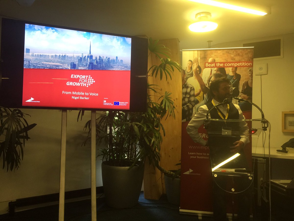cornwallchamber's tweet photo. Now talking on the #LightningStage @nigel_brkr from @export4growth about #DigitalMarketing #CBFair2017 https://t.co/nuSHZ6aubs