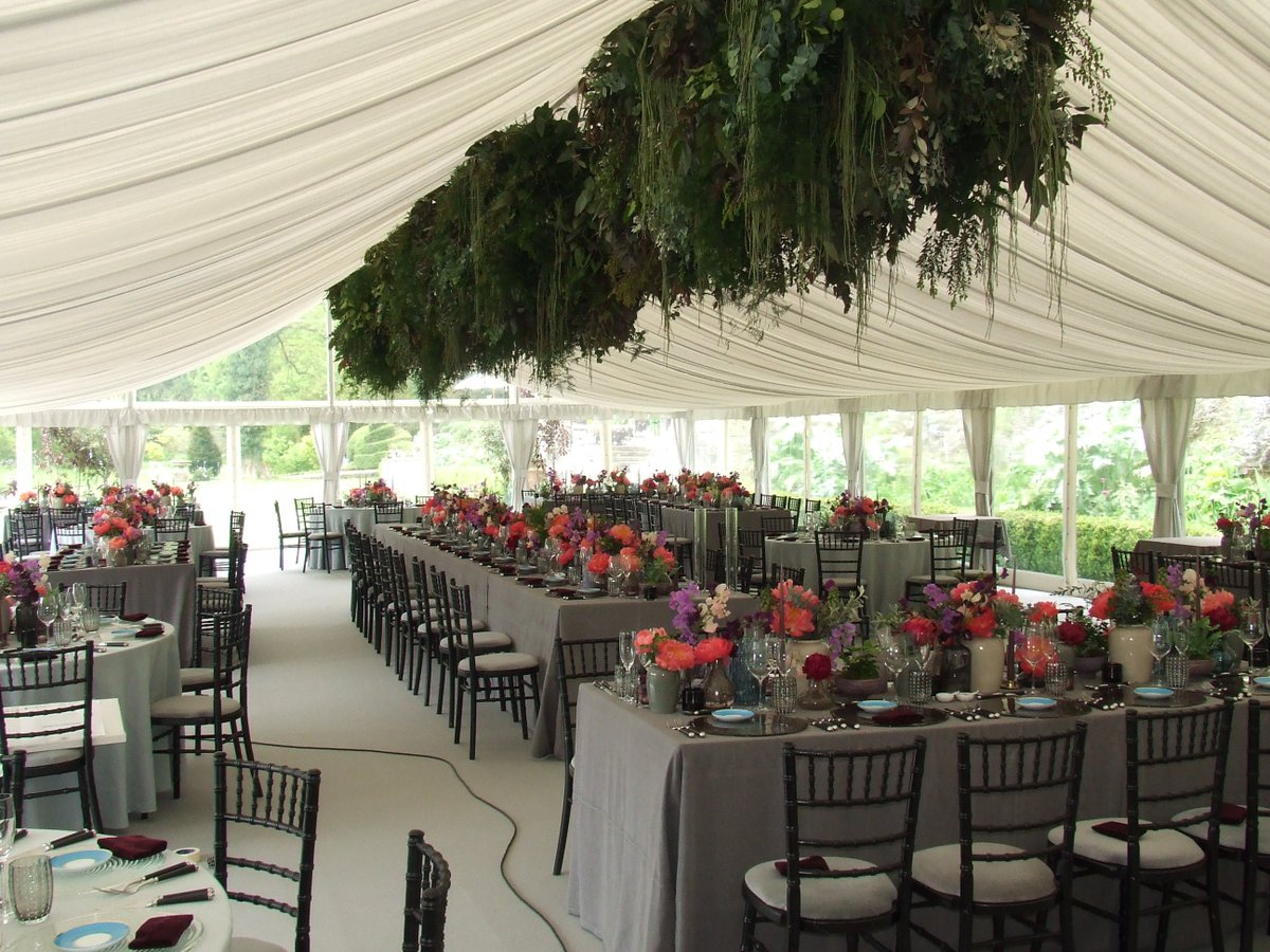 countymarquees's tweet photo. Total unique #marquee @cowley_manor with bespoke dove #grey interior lining, beautiful #absoluteflowers & a #stunningvenue #marqueehour https://t.co/v3g7hrgrGa