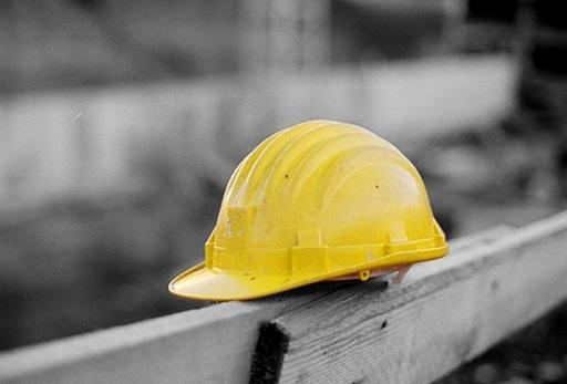 RaiNews's tweet photo. Aumentano morti e infortuni sul lavoro: maggiore incidenza tra donne. Primo trimestre 2017: 190 incidente mortali → https://t.co/zXsCj7pF0Y https://t.co/egjrWVzfTv