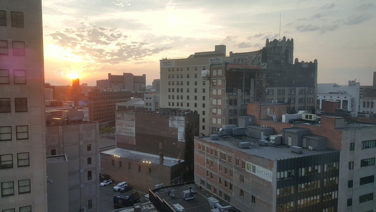 Fashionights's tweet photo. Good morning from #Detroit - I gotta admit, I really love it here. Unapologetically cool and legit #FordMotorCity #FSNTravels https://t.co/tKDeKN9esx