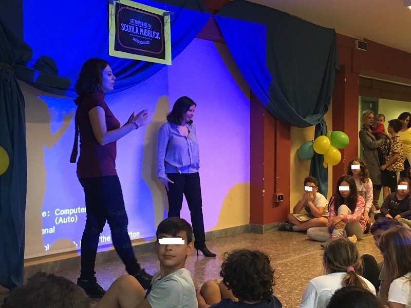 DonnainAffari's tweet photo. I piccoli redattori di #digitiamo premiati dall'Ordine dei Giornalisti
https://t.co/AtiNQTdO6p https://t.co/p7GSng7hGC