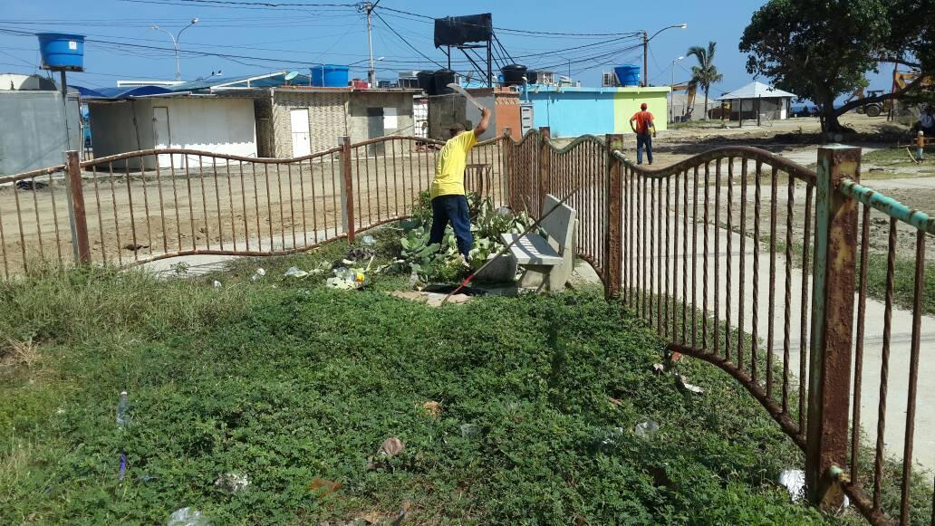 minesanvar's tweet photo. Continúan los trabajos de mantenimiento y ornato en #minesanvar ofreciéndole a nuestros clientes mejores condiciones ambientales! https://t.co/H2Y9rK8Lz3