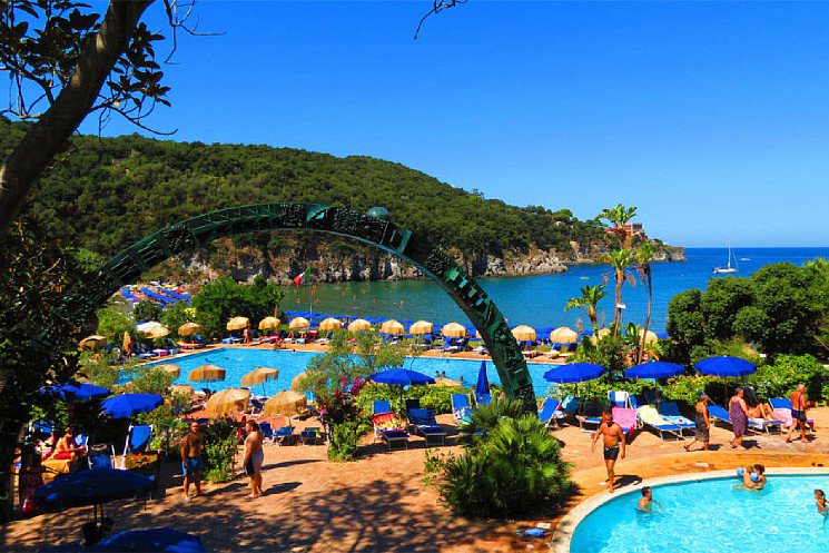 antonio__leone's tweet photo. [Diretta 13:30]
Dal Negombo Terme #Ischia 
"Un valido motivo per comprare #case e vivere di rendita"! > https://t.co/KxQGe9JwjN #RealEstate https://t.co/nEBhwfJCpL
