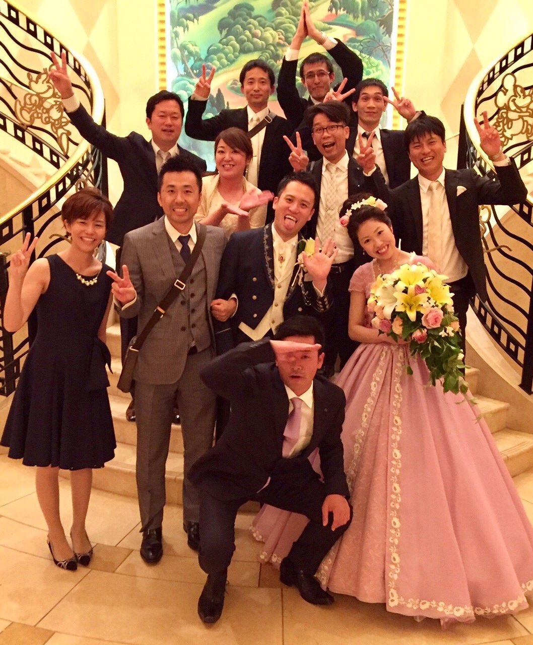 Twitter 上的 和田 みな たつの市議会議員 龍野高校野球部の同級生の結婚式へ 久しぶりの集合 でも時間が一瞬であの頃に戻るなぁ サードでパワーバッターだった新郎の坪っちは 家族や友達想いの優しい男性だったので きっと素敵な家庭になるでしょう 10歳