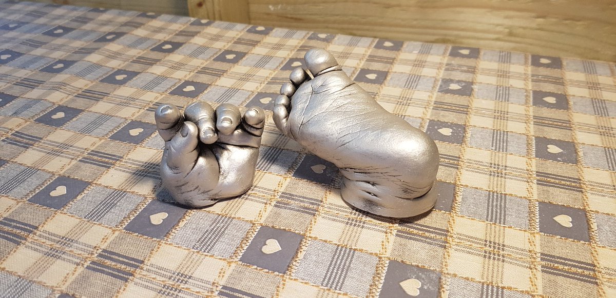 theselittlepigs's tweet photo. Baby hand casts by @theselittlepigs #babyhandcasts #3dhands https://t.co/Xul7hZKsbb