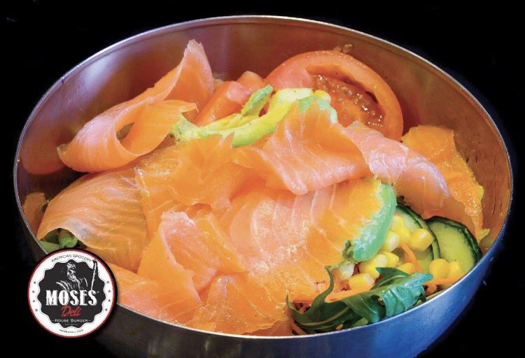 DeliMoses's tweet photo. Envie de fraîcheur ? Chez Moses nous avons aussi de super salades ! 📍144, Bld Voltaire 75011 Paris https://t.co/ObNLTnXDkN