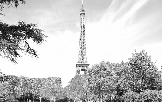 💞💕 Plein de gros bisous mes ch&eacute;ris ! Bonne journ&eacute;e ! 💕💞 #paris17 #PictureOfTheDay #blackandwhite #RT<a href="/tag/blackandwhite"class="tags"><span>#blackandwhite</span></a><a href="/tag/rt"class="tags"><span>#rt</span></a><a href="/tag/pictureoftheday"class="tags"><span>#pictureoftheday</span></a><a href="/tag/paris17"class="tags"><span>#paris17</span></a>