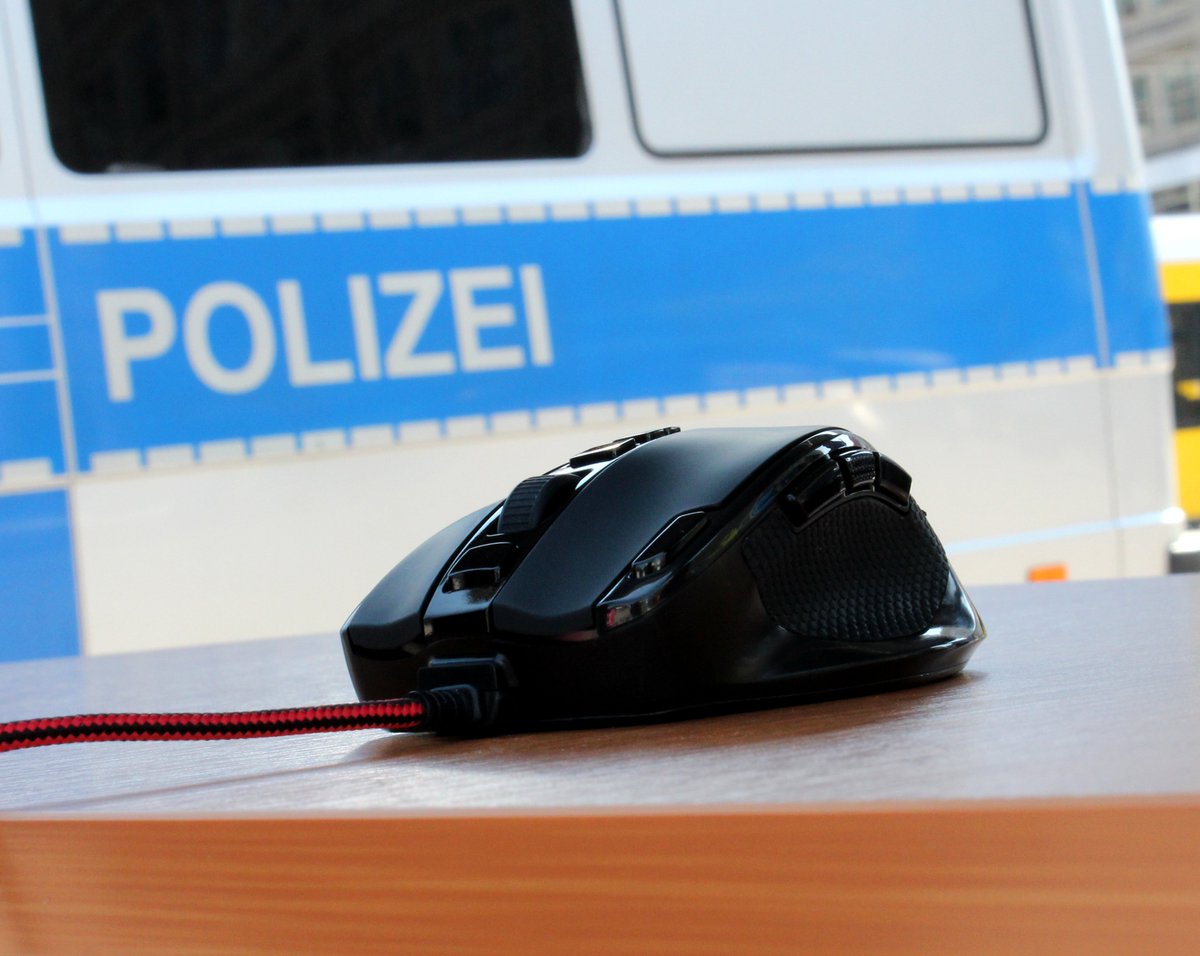 LioncastDE's tweet photo. 🚨 Verhaftet wegen sexy 🚨 https://t.co/GTXFj74Rkm