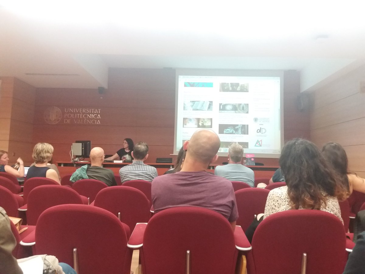 pterodactive's tweet photo. Hoy estamos en la presentación de la revista con A de animación! #upv #conadeanimacion #pterodactive # https://t.co/LB0D8Rx0I2