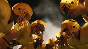 Geef je op om kennis te maken met American Football <a href="/AmFootball055/">Apeldoorn MONARCHS</a> in #apeldoorn? ga naar facebook.com/AmericanFootba… en meld je aan! 🏈