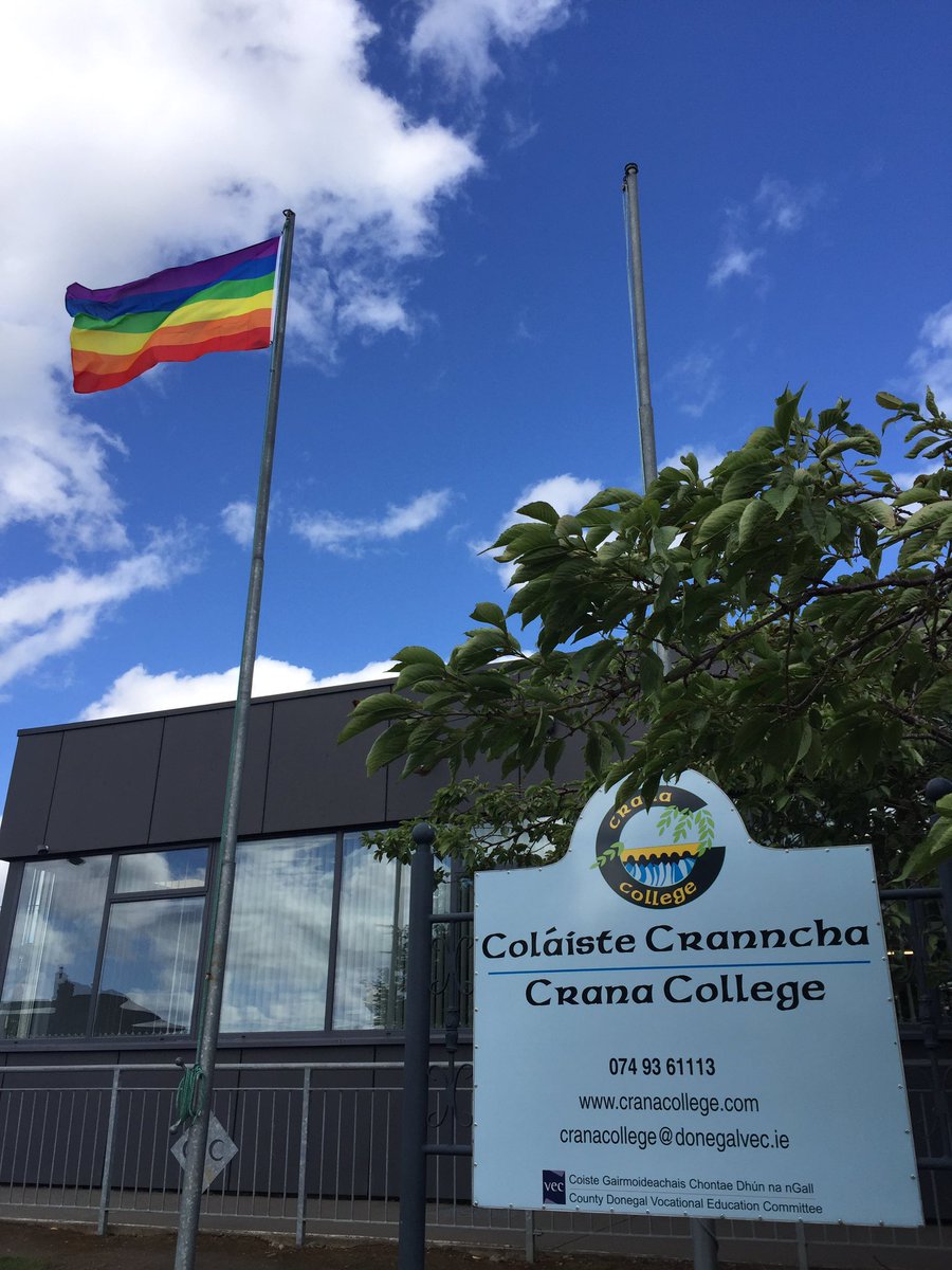 cranacollege's tweet photo. Crana College supporting all of its students equally everyday! #IDAHOT 🌈👍 @DonegalETB @glenLGBT https://t.co/LlnAgSStll