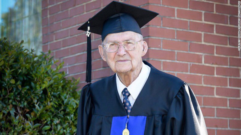 chrisdalebr0wn's tweet image. "I want to win a national championship.. No matter how long it takes……"
70 years later...