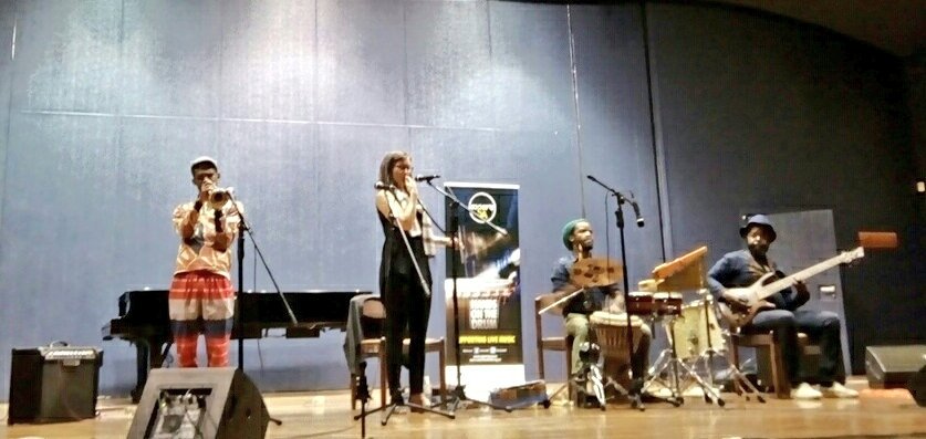 Nacheit's tweet photo. #afrkanfreedomprinciple @ @WitsUniversity #carastacey @MlangeniVukani #matchumezango @ConcertsSA #mobilityfund @SAMROFoundation @SAMROMusic https://t.co/jARE8hwzhd