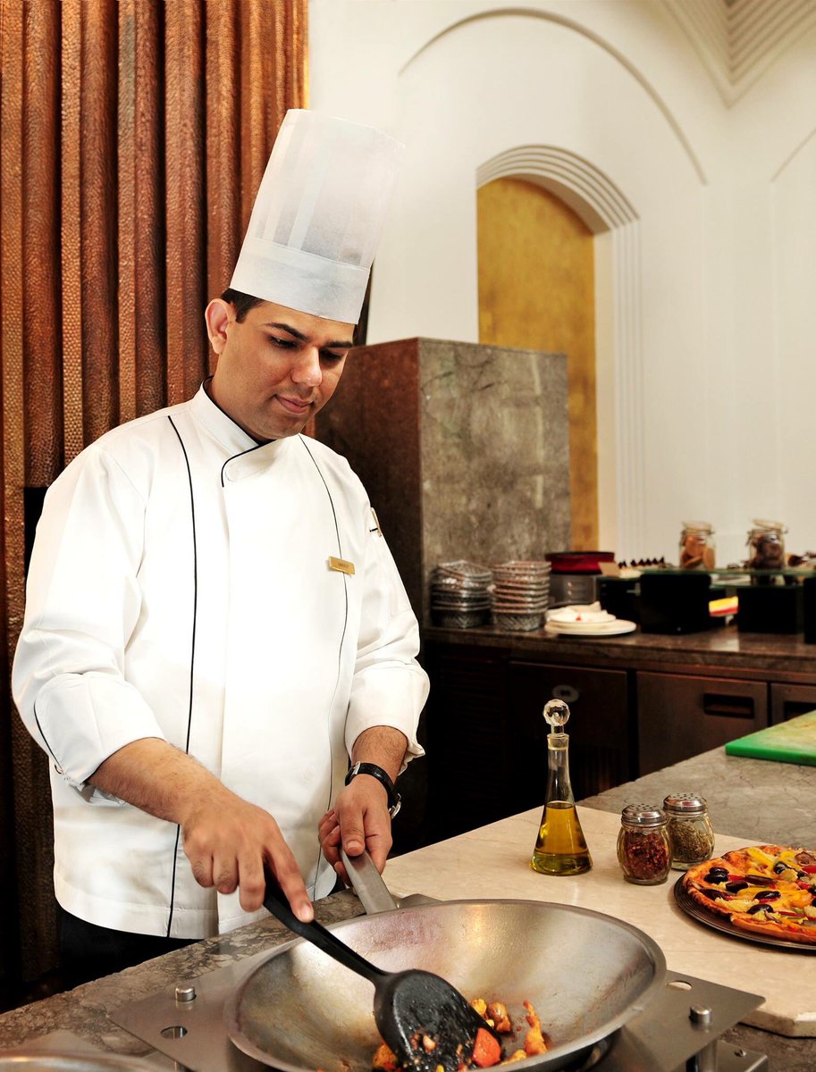 Punit0799937's tweet photo. Taste of mouth watering flavours along with gastronomic experience #TridentExperiences @TridentGurgaon @TridentHotels https://t.co/Qqw9PU8xZj