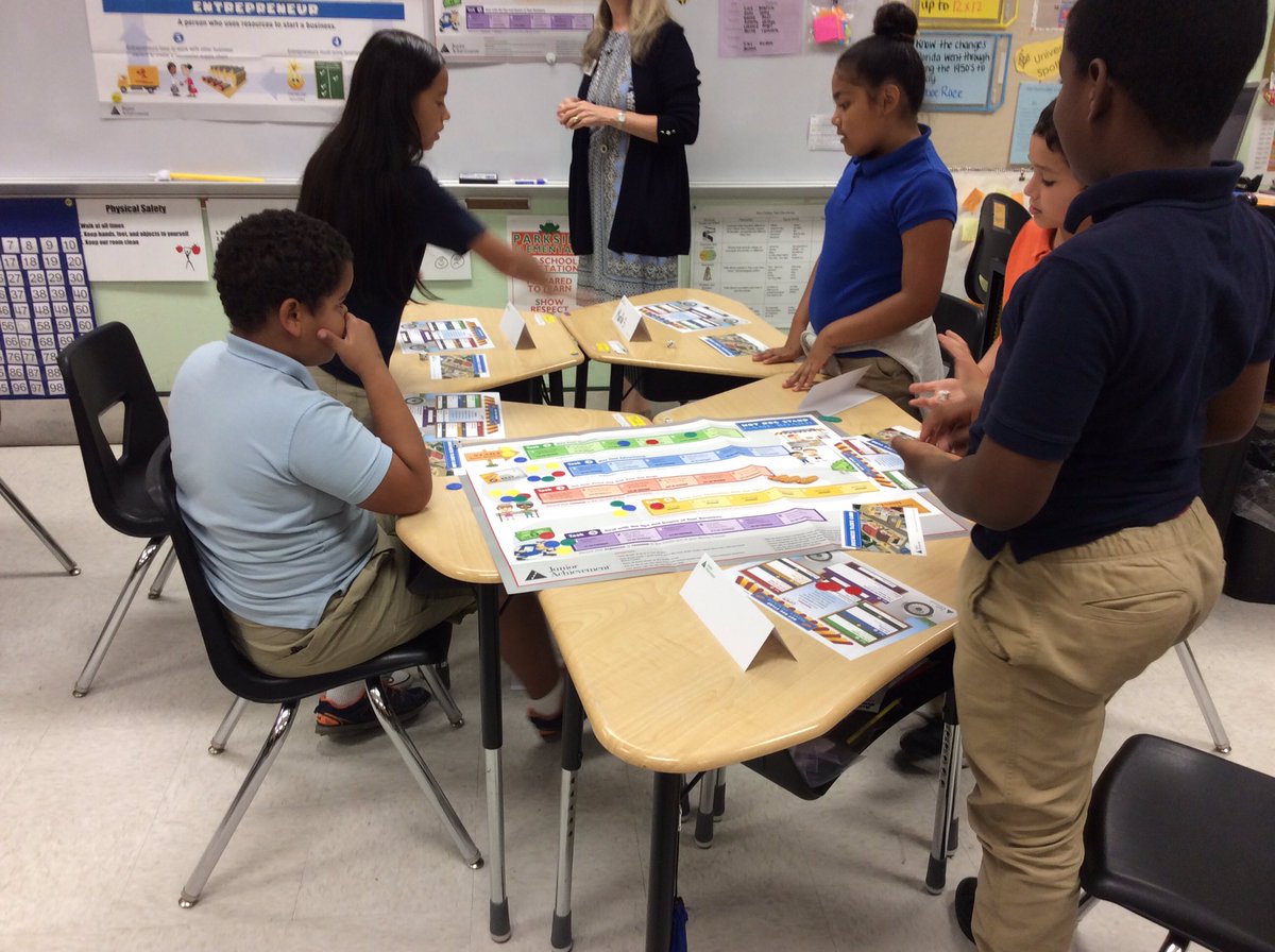 KBuck99's tweet photo. Thank you @askRegions for coming to teach our students about #Entrepreneurship ! @ParksideProud @Parkside4th https://t.co/puh3xQFmEI