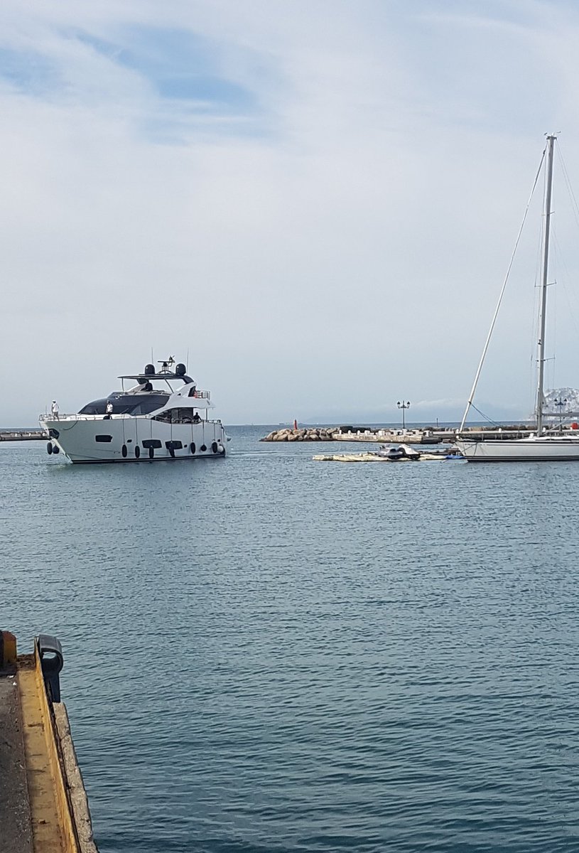 SunseekerSoto's tweet photo. We have Spectre the stunning 28 meter #sunseeker coming to the boat yard today. https://t.co/uC6iM5se5m