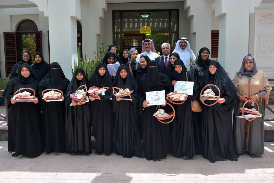 tourismbh's tweet photo. Handicrafts Directorate Distributes Certificates to the Participants of the Embroidery Workshop held for @rco_bahrain https://t.co/28RqzPmPow