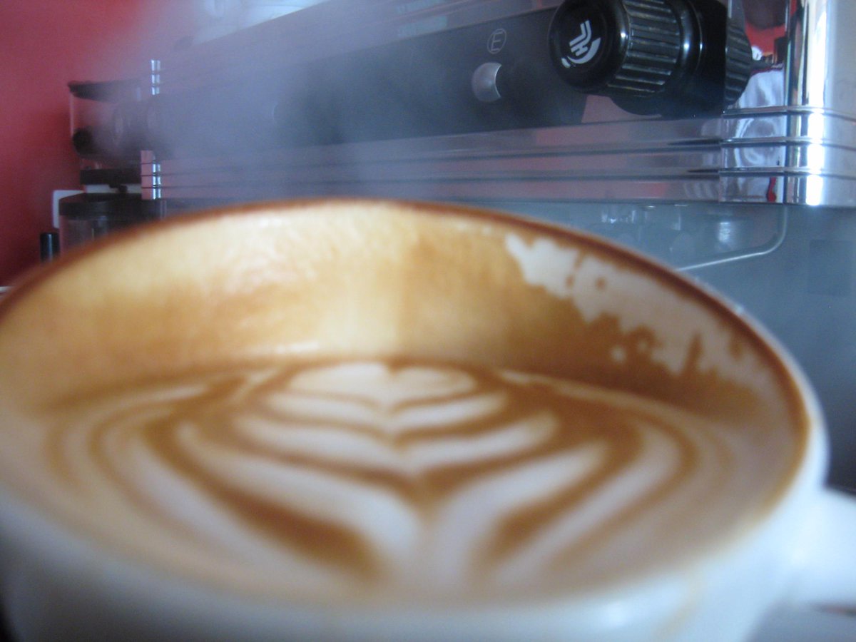 LEGGPLACE's tweet photo. Todo nuestro #Amor en cada sorbo...Una maravillosa forma de ver la vida! #LaCasitaDelCafé #café   #buenosdías #coffeelovers #barinas https://t.co/u5zEpmq2oy