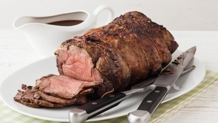 Succulent!! When it's served with roasted potatoes and brown sauce it really sets the taste buds alight. <a href="/Amberley/">amberley</a> <a href="/RoastBeef/">roastbeef</a> <a href="/Tasty/">Tasty</a>