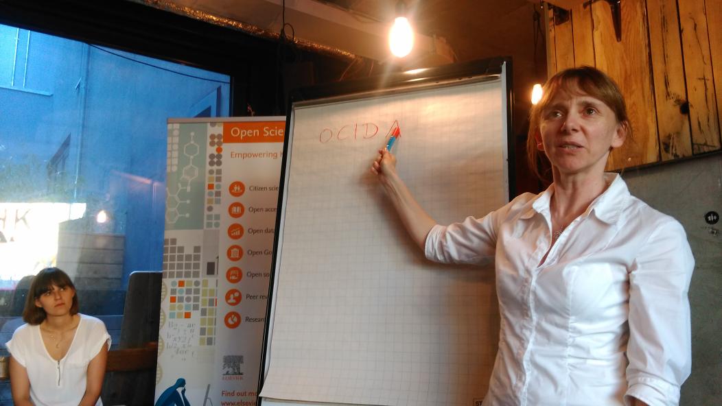 ohyeahfranzi's tweet photo. Up first
#OCIDA in #marketing and customer research. Cool stuff from the team at #hwr in #Berlin
#pint17 #pintDE https://t.co/HJLHfmGB7X