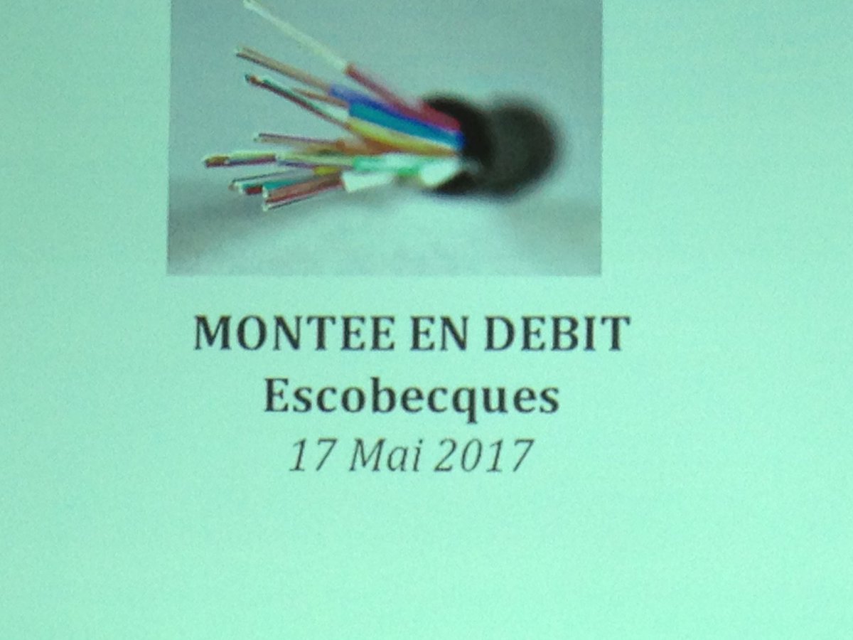 OPasdem's tweet photo. #Escobecques arrivée du #THD via la #monteeendebut par la #MEL avec #orange un public attentif @DamienCastelain @VanhilleV #AlainCambien https://t.co/DAOL2AFHlN