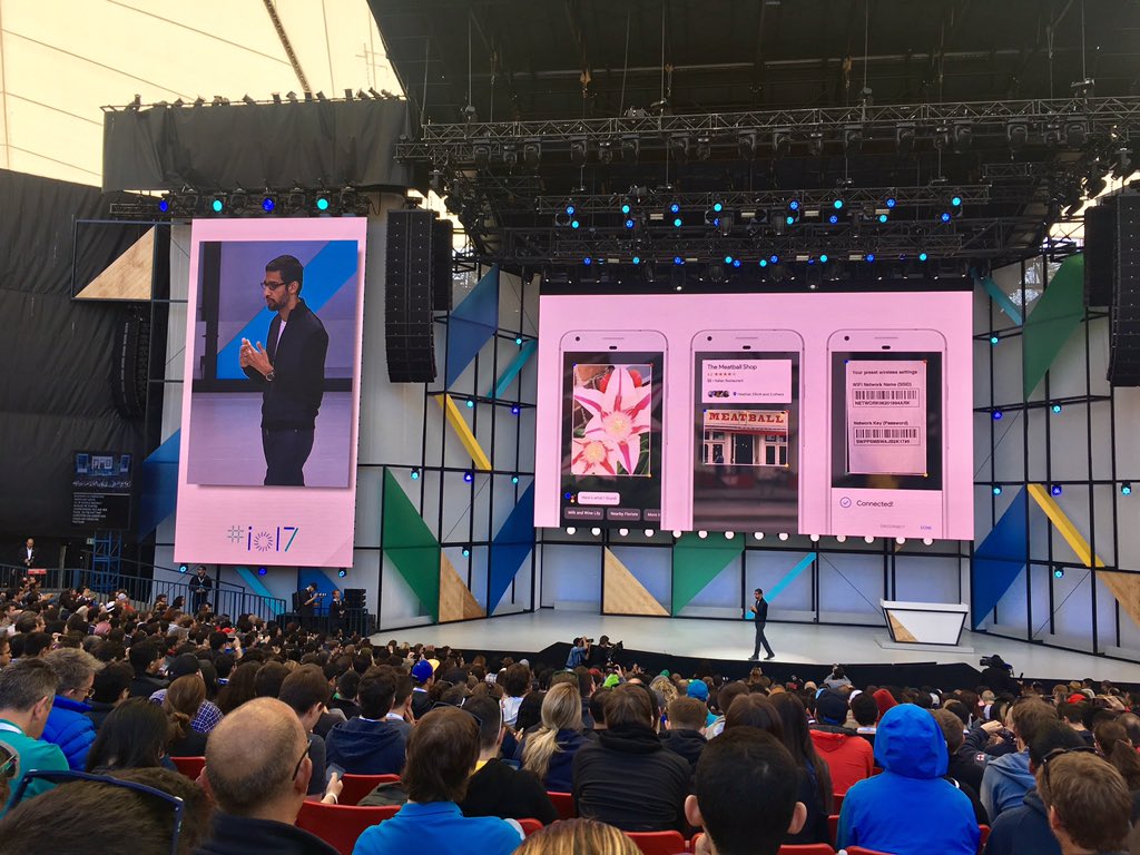 KseniiaS's tweet image. Computer Vision looks very cool. Let&apos;s see how it will be working #Google #io17 #gdgdnipro