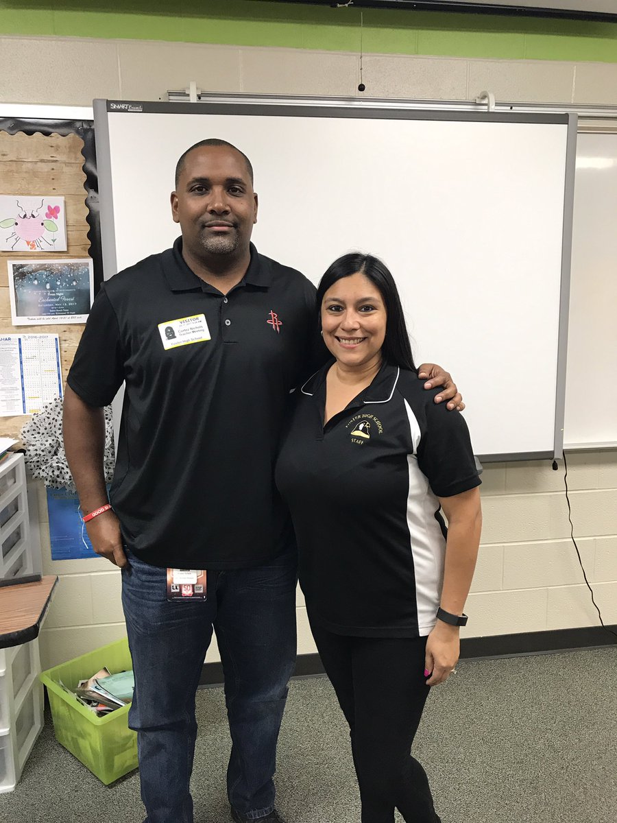 Suite Activation Manager of the Rockets speaking to Mrs. Briscoe's Sports &amp; Entertainment Marketing class today!!!