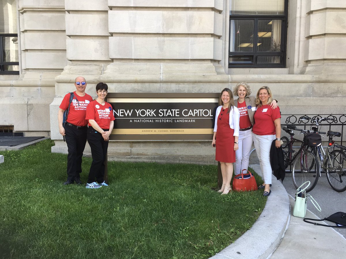 MarieDelus's tweet photo. 20170517 - Moms Demand Action Lobby Day #NYPoll https://t.co/zax3lzrnS1