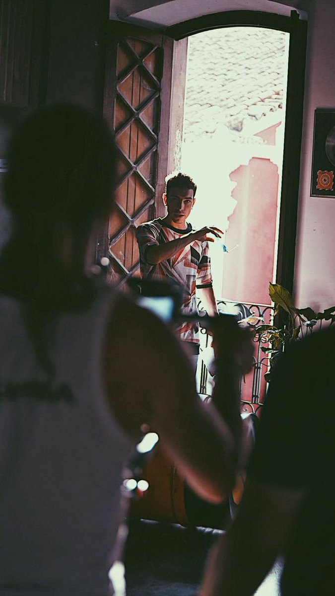 fanaticacrazynx's tweet photo. Dia de fotografar a nova campanha da Coca-Cola Jeans #CokeStars https://t.co/GBLBzNtT7y