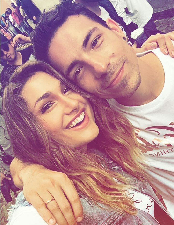 fanaticacrazynx's tweet photo. Dia de fotografar a nova campanha da Coca-Cola Jeans #CokeStars https://t.co/GBLBzNtT7y