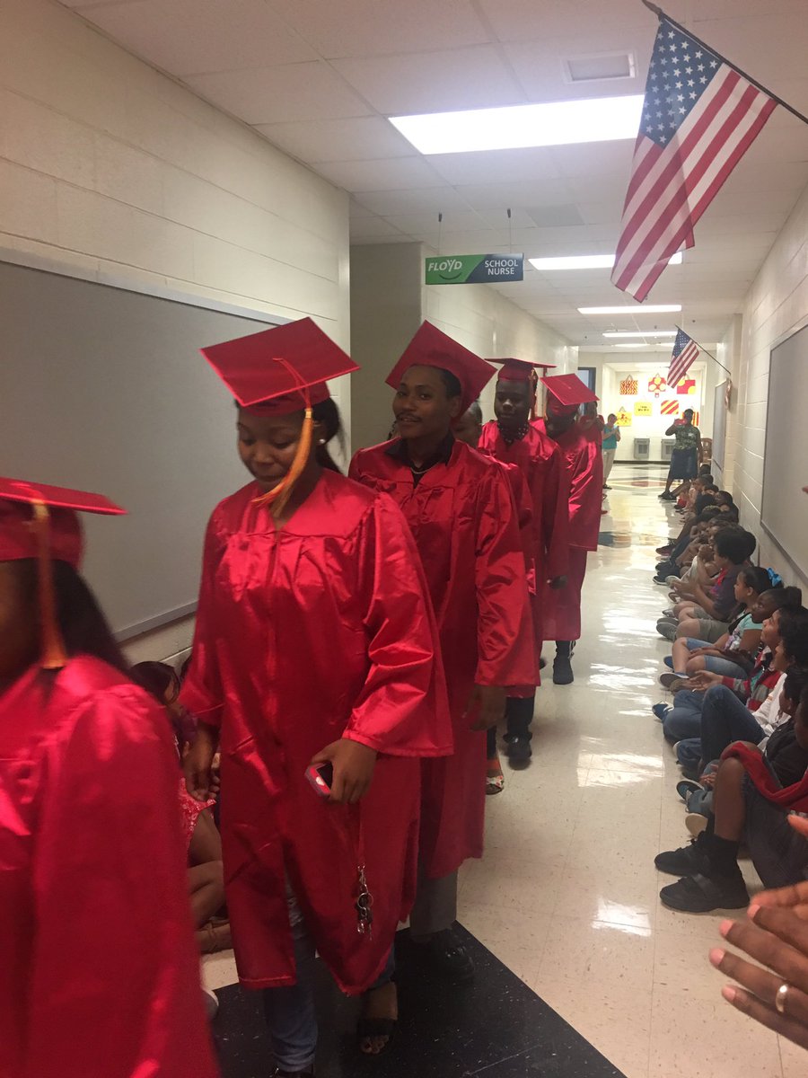 Congratulations former Main Elementary students who are now Rome High graduates!  Thanks for visiting!! #TeachRCS <a href="/RCSWolvesPLN/">RCS Wolves PLN</a>