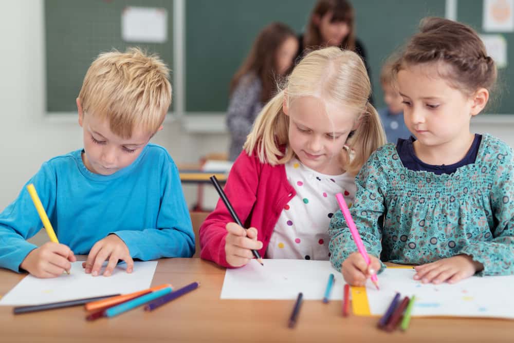 How to keep your students engaged in class - edudemic.com/6-tips-keeping…