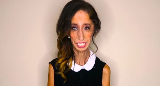74500Mat's tweet photo. La ressemblance est-elle total? https://t.co/UObBxdtZXt