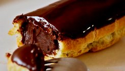 Foodaesthetix's tweet photo. #Eclairs https://t.co/UQdXKqP1qK