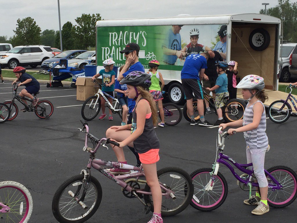 CGensinger's tweet photo. Eisenhower 3rd graders "Ride On" in our first annual Bicycle Rodeo. https://t.co/BC0it0tBiQ
