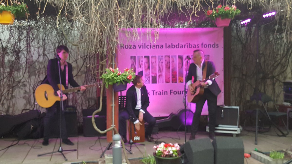 UKinLatvia's tweet photo. Tonight we promote the Pink Train Foundation which supports women who have been diagnosed with breast cancer. Visit https://t.co/9Z1Hkzxc4X https://t.co/rFDW04My90