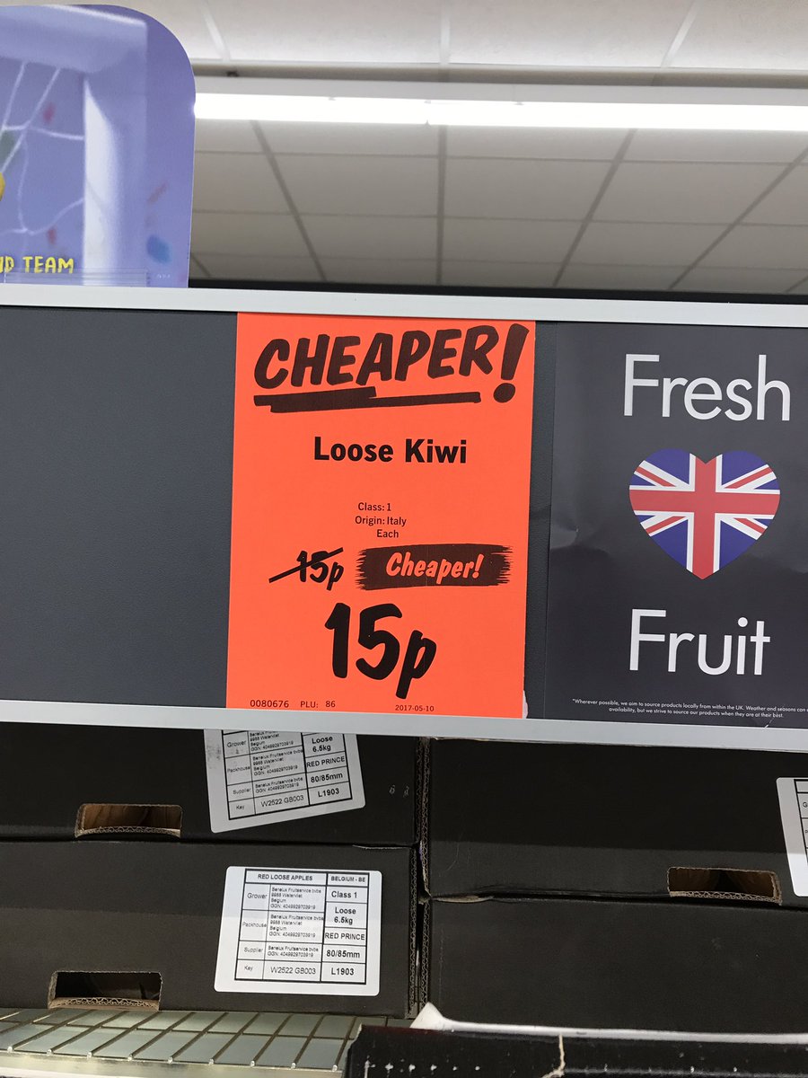 JustJaySays's tweet photo. Saw this amazing offer at @LidlUK check out the saving #discount #MoneySaving #cheap #bargain #shopsuoeemarket #fruit #kiwi https://t.co/uJN7njVazH