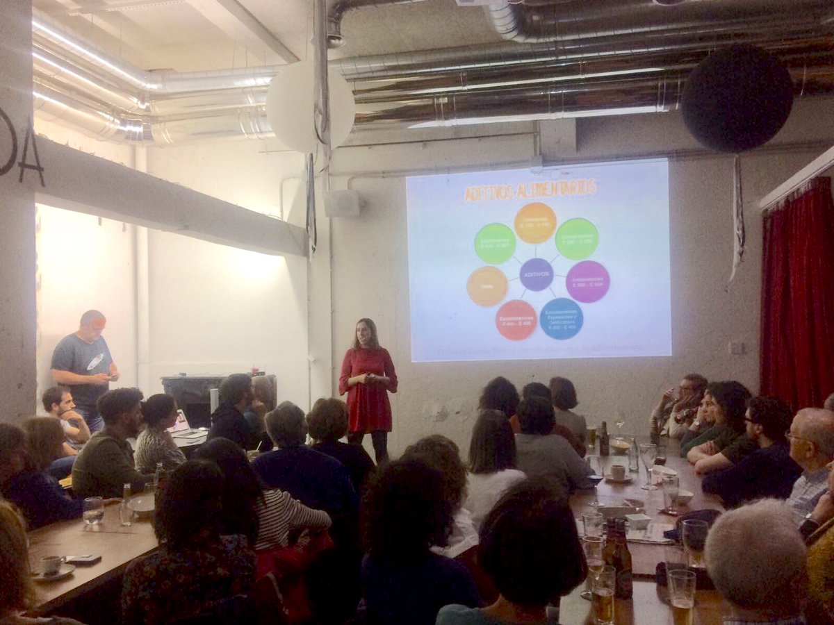 wicho's tweet photo. Turno de lo que nos metemos en la boca con @deborahciencia en @LaConsentidaFaS #Pin17LCG #Pin17ES https://t.co/MFWzEtVnyc