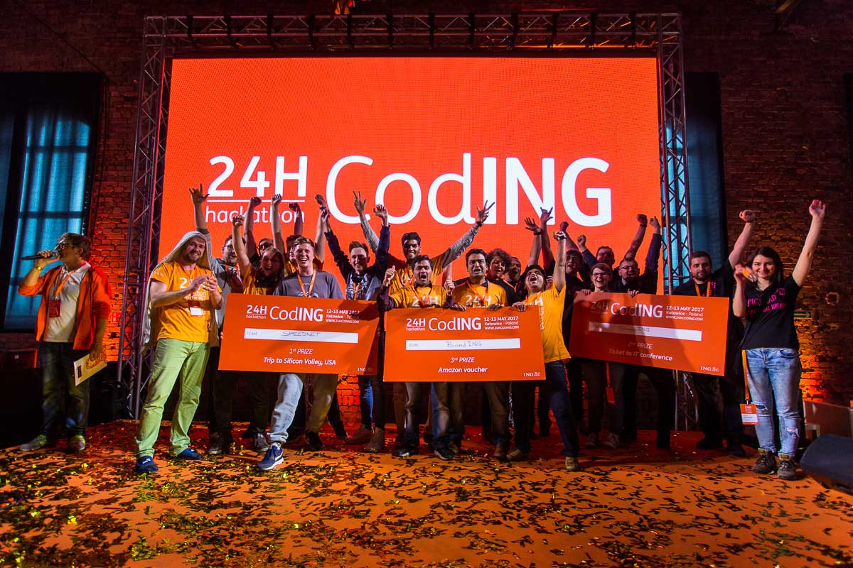 ING__Polska's tweet image. O hackathonie #24hCodING rozmawiają jurorzy @mackozer, @kurasinski oraz zwycięski zespół @speednetpl
bit.ly/2rfbpl8