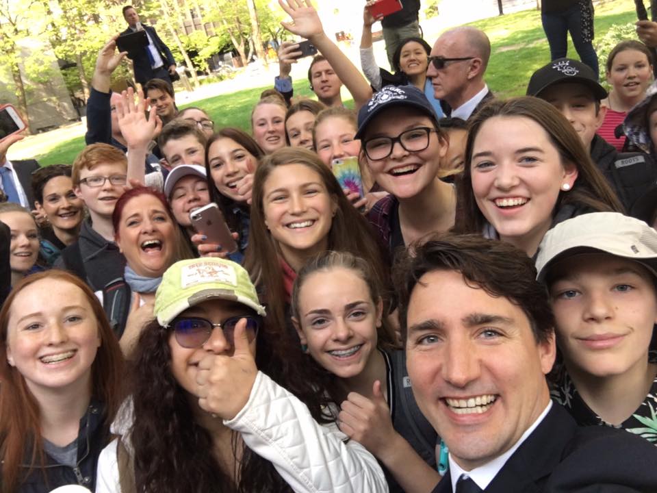 ESSMY2's tweet image. It's not every day that you get a pic with the prime minister of Canada!!
#justintrudeau #GSACRDproud